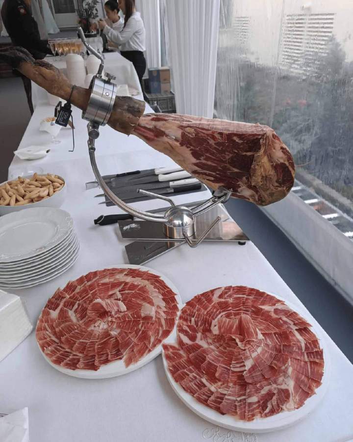 Service de découpe de jambon Paris