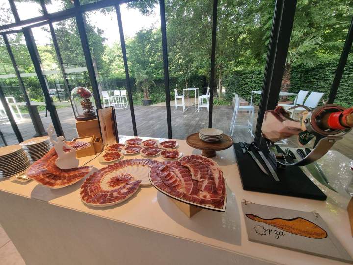 Dégustation de jambons ibériques
